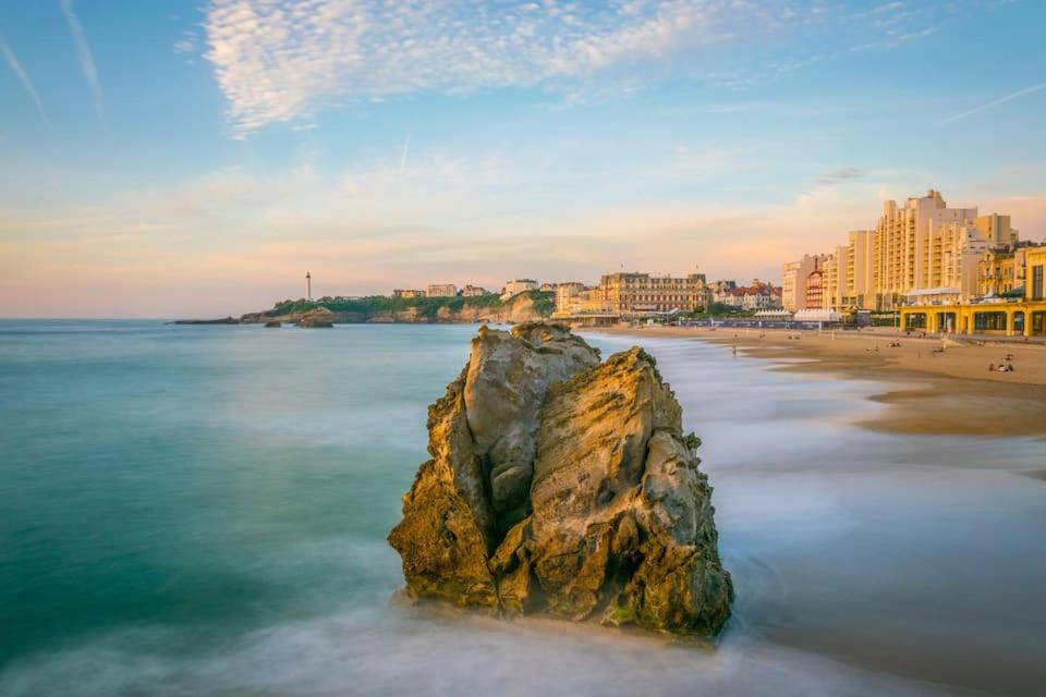 Studio Et Piscine Sur La Grande Plage 비아히쯔 외부 사진